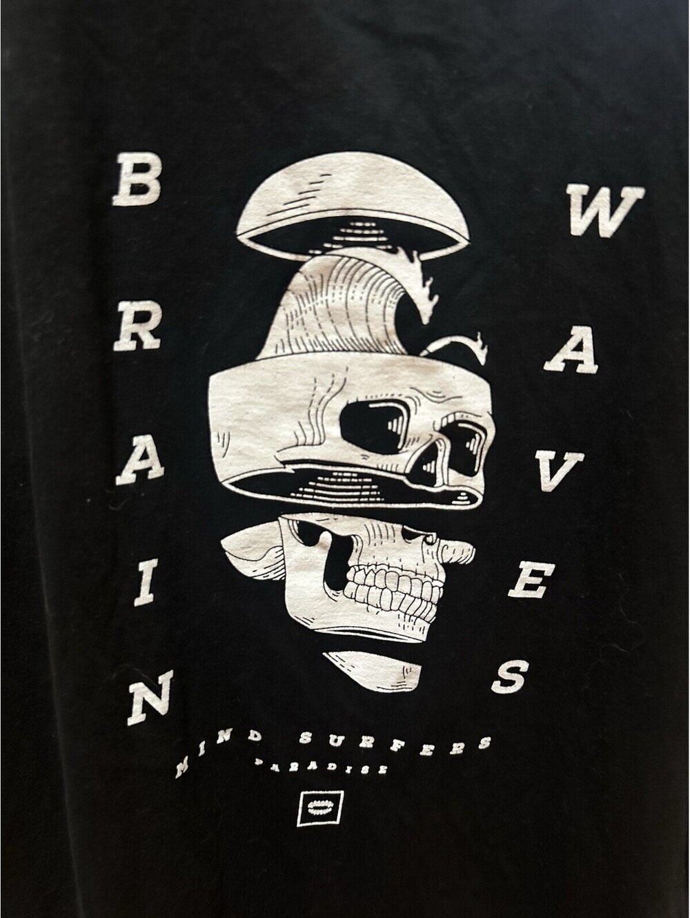 Chomp Brain Waves Skull Wave Graphic T Shirt Large Black Surf Skate Streetwear